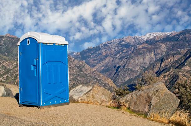 Best Porta potty rental near me  in North Liberty, IA